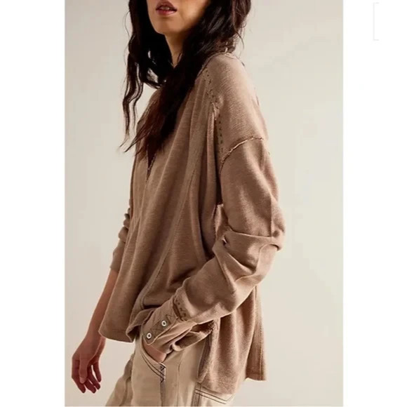 We The Free People Taylor Henley Thermal Top Small Brown Slouchy Boho Grunge - Picture 8 of 12